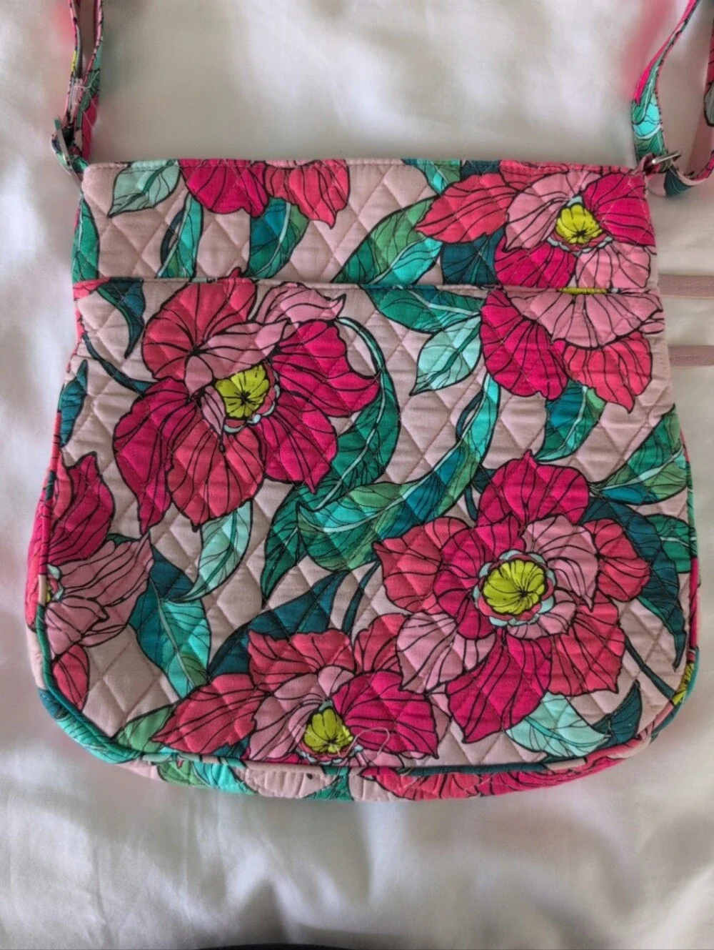 Vera Bradley Crossbody -- Floral Print
